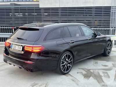 Mercedes-Benz E 43 AMG 4Matic